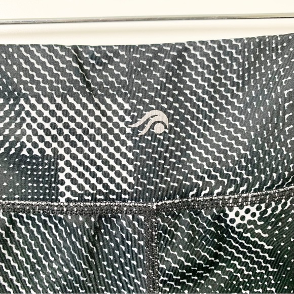 Ideology black and white printed leggings size medium - Picture 4 of 4